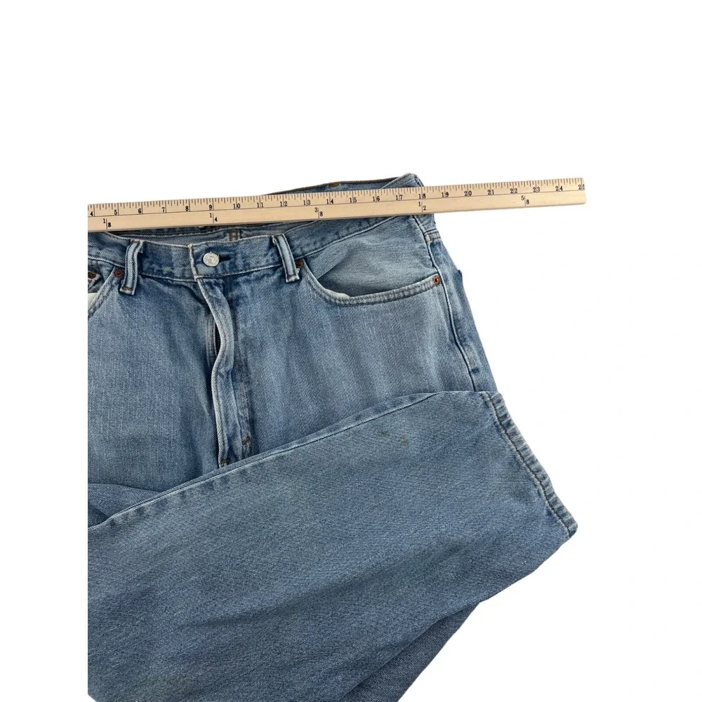 Levi's 550 Relaxed Fit Men's Jeans size 40x30 Vintage Tapered Leg‎ Distressed